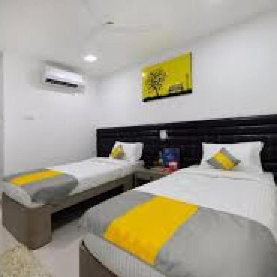 La Riviera Suites Madhapur Hajdarábád Exteriér fotografie