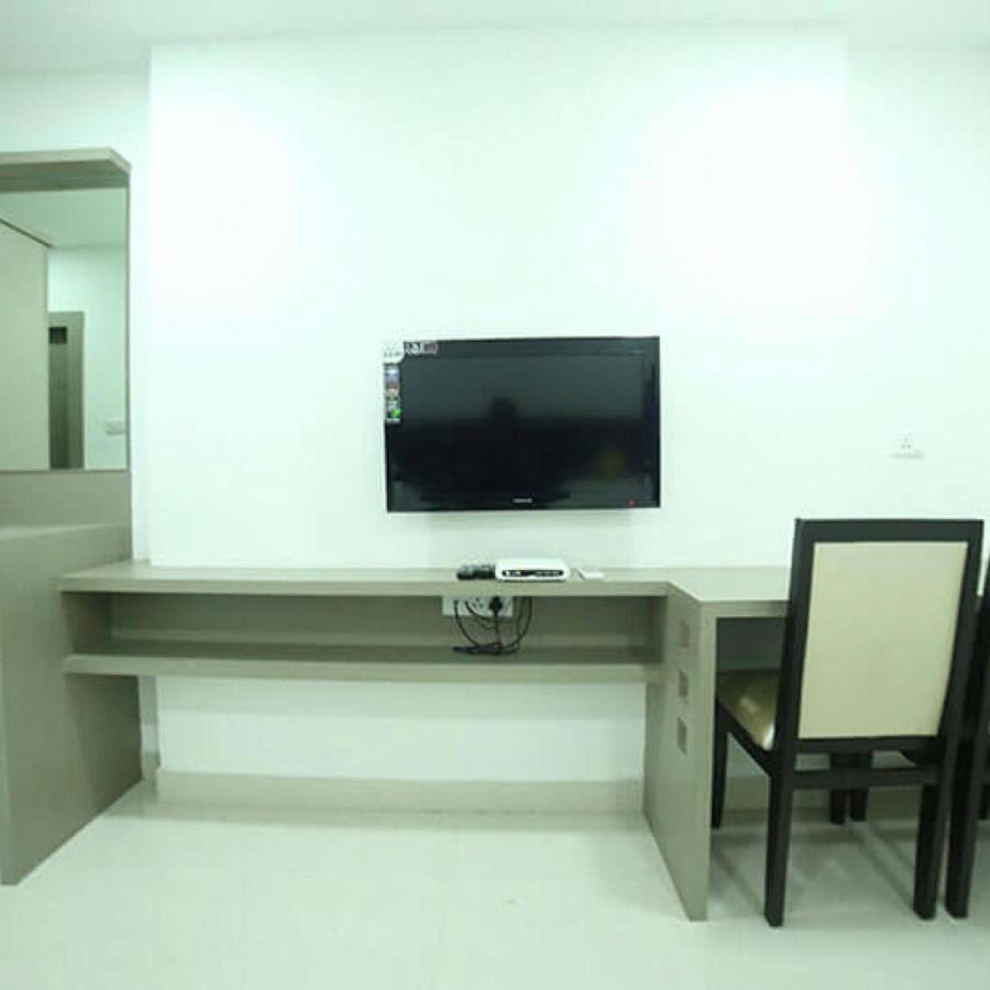 La Riviera Suites Madhapur Hajdarábád Exteriér fotografie